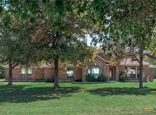 213 Deer Slayer Dr, Seguin, TX 78155