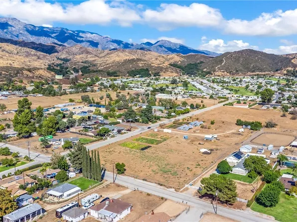 40587 High St, Cherry Valley, CA 92223