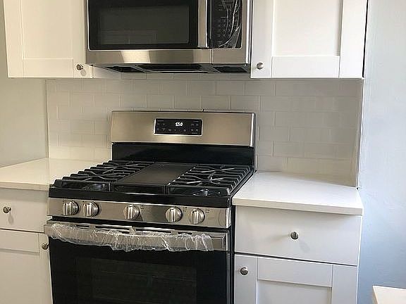5th image of 873 E 27th St