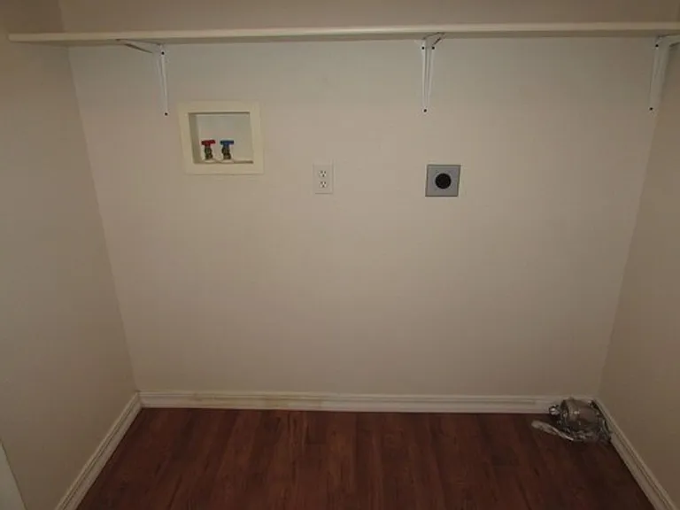 118 Andrews Dr — Photo 20