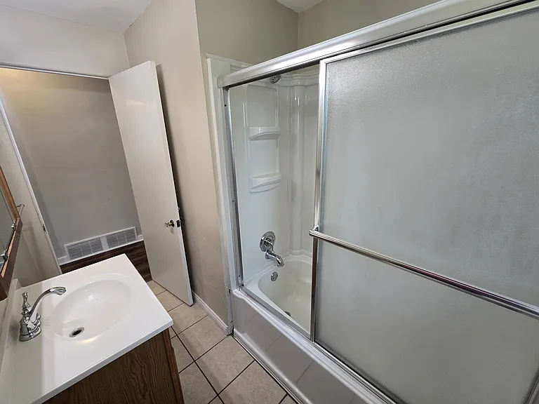 3431 Fullerton Ave — Photo 27