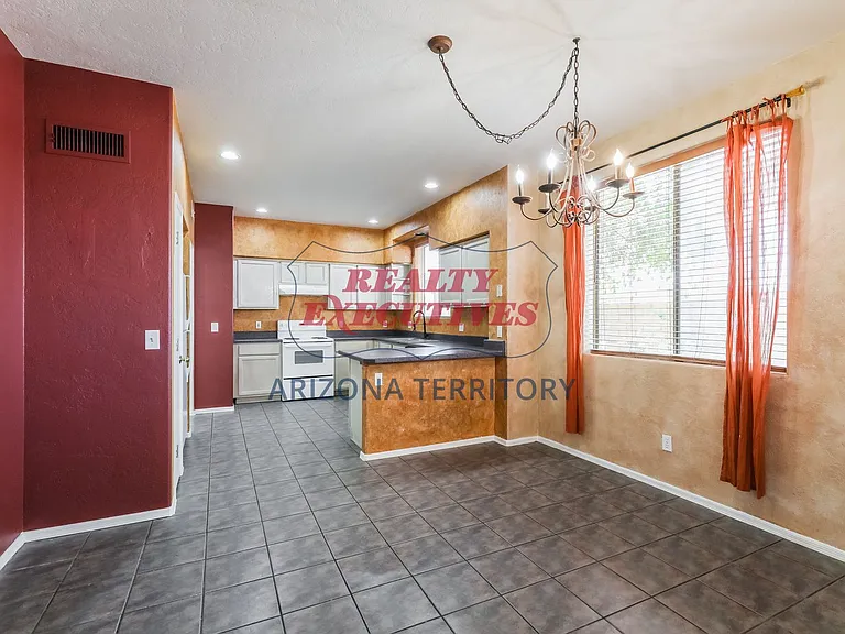 5304 E Calle Vista De Colores — Photo 11