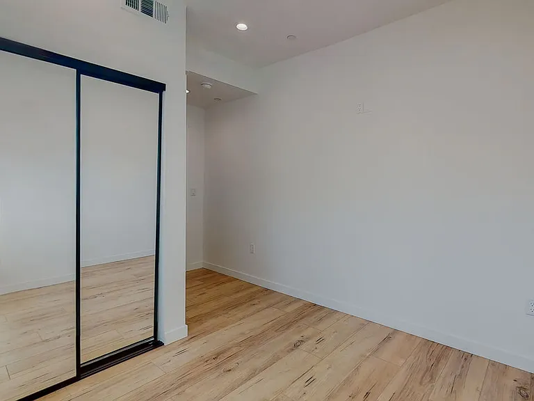 16012 Cantlay St #A — Photo 11