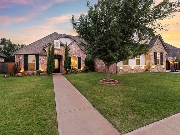 3rd image of 15205 Kestral Lake Dr