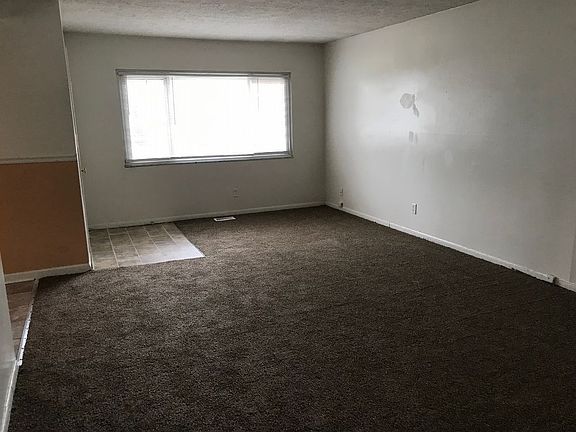 2nd image of 3140 E Minnesota St