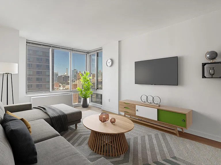 260 W 54th St #14C — Photo 3