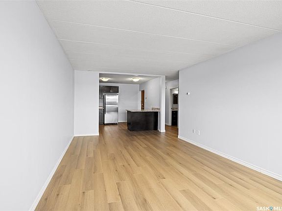 5th image of UNIT 21-2620 5th AVENUE N