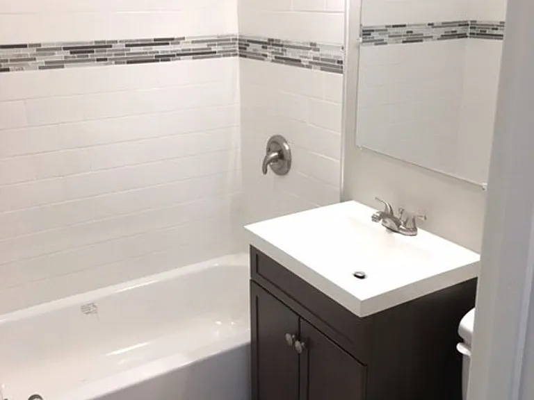 8410 Summit St — Photo 10