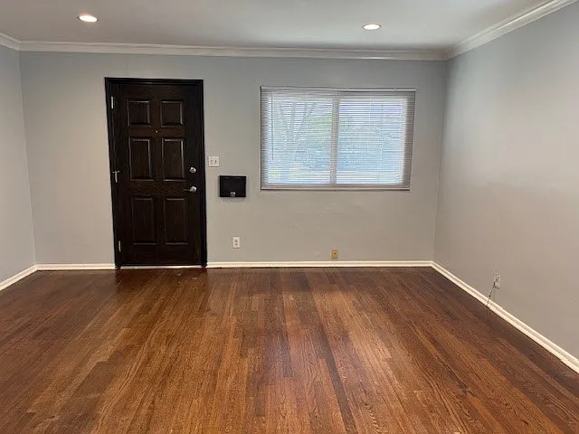 2229 N Valley St — Photo 6