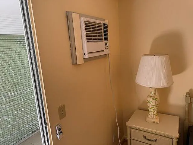 58 Tilford #C — Photo 12