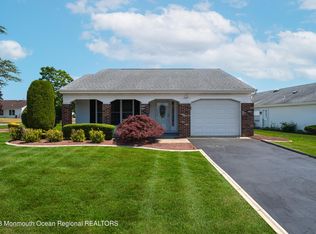 1 Blackthorn Pl, Manchester, NJ 08759