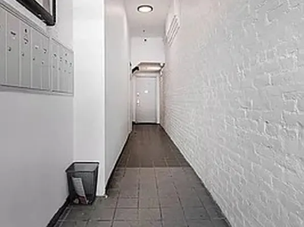 418 West 49th Street image 7 of 8