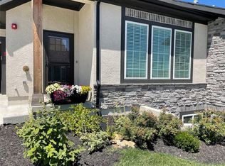 6468 Barth Rd, Shawnee, KS 66226