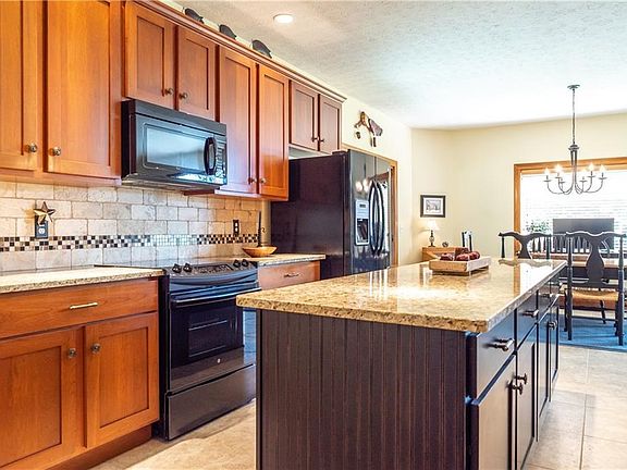 3rd image of 9730 Southern Belle Ct