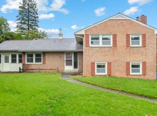 207 Jamestown Rd, Front Royal, VA 22630