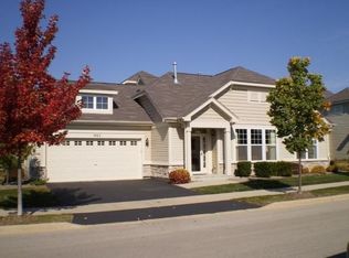 1882 Havenshire Rd, Aurora, IL 60502