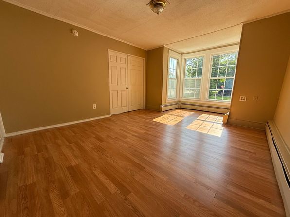1 Kelley St #1
