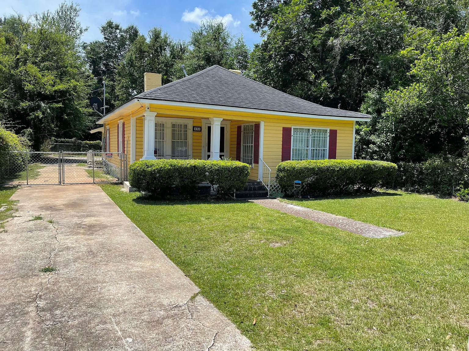 4 bed, 1518 sqft, $1,600 — Photo 1