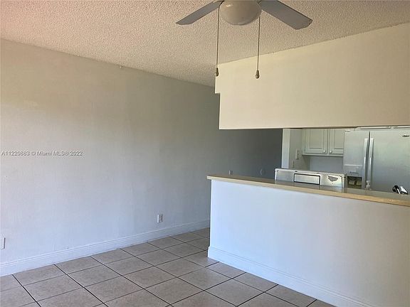 4th image of 4453 Treehouse Ln APT 15C