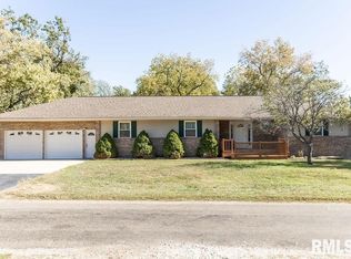 601 Lincoln St, Saint David, IL 61563