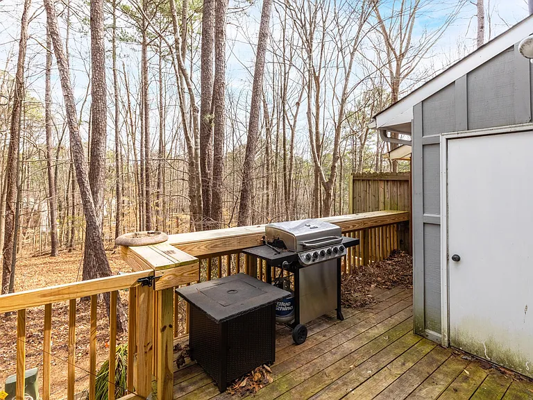 5702 Three Oaks Dr — Photo 24