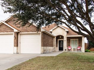 214 Windwood Ln, Victoria, TX 77904