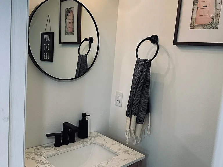 208 Oak Grove Way — Photo 6