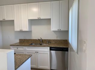 919 Georgia St APT 1, Huntington Beach, CA 92648