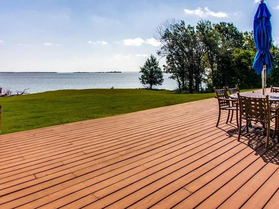 Club house deck