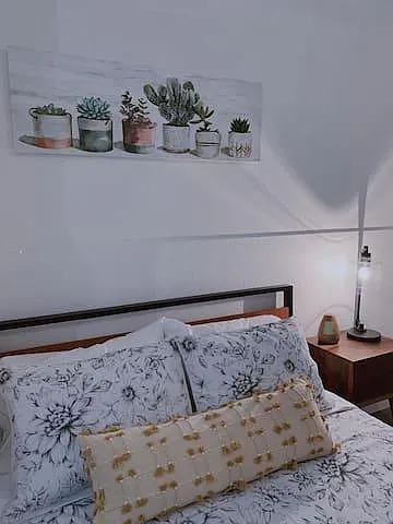 Studio, 399 sqft, $1,670 — Photo 2