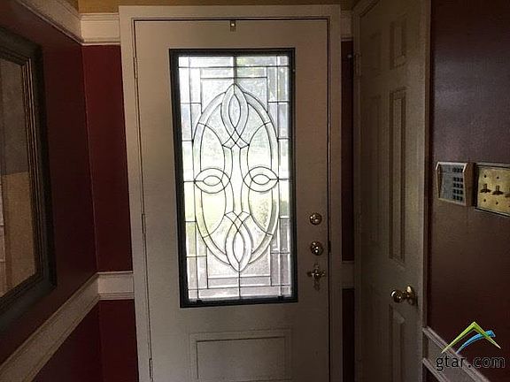 2nd image of 19161 Honeysuckle Dr