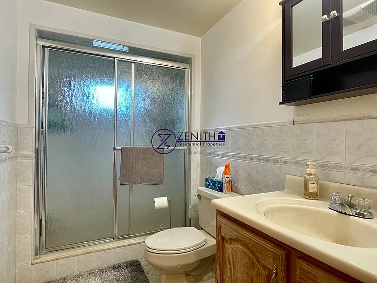 94 Walnut St #1 — Photo 22