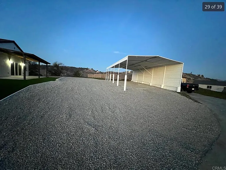 1533 Avohill Dr — Photo 16