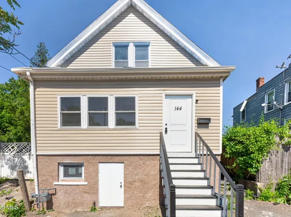 144 S Hawk Street, Albany, NY 12202