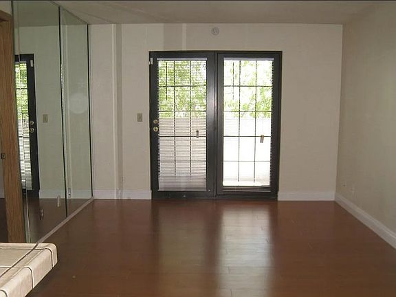 5th image of 4330 Sanderling Cir Unit 88