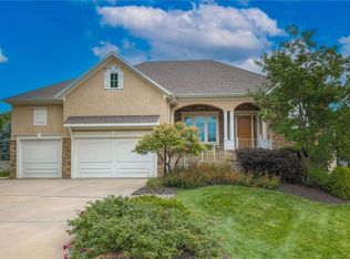 11105 W 121st St, Overland Park, KS 66213