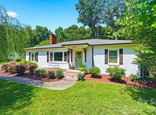 6409 Woodland Cir, Charlotte, NC 28216