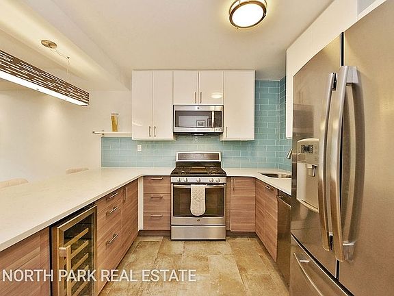 2nd image of 315 W 70th St APT 5F