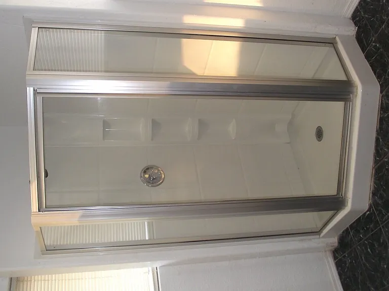 5008 Royal Dr — Photo 14
