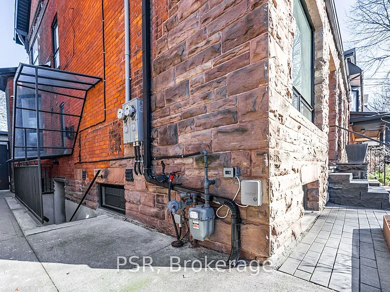 71 Crawford St #BASEMENT — Photo 21