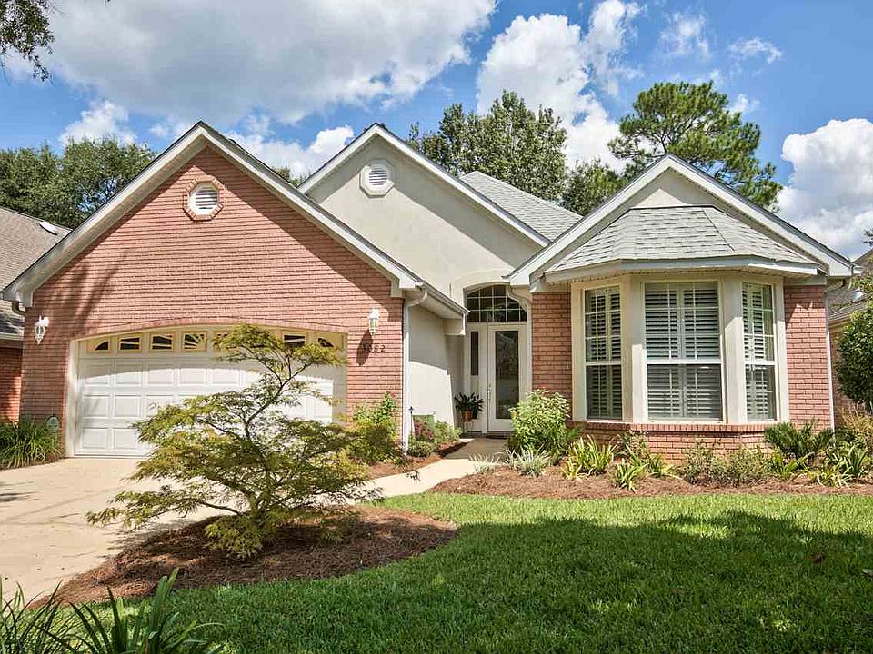 1st image of 3082 Sawgrass Cir