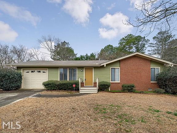 2nd image of 1795 Riverridge Dr NW