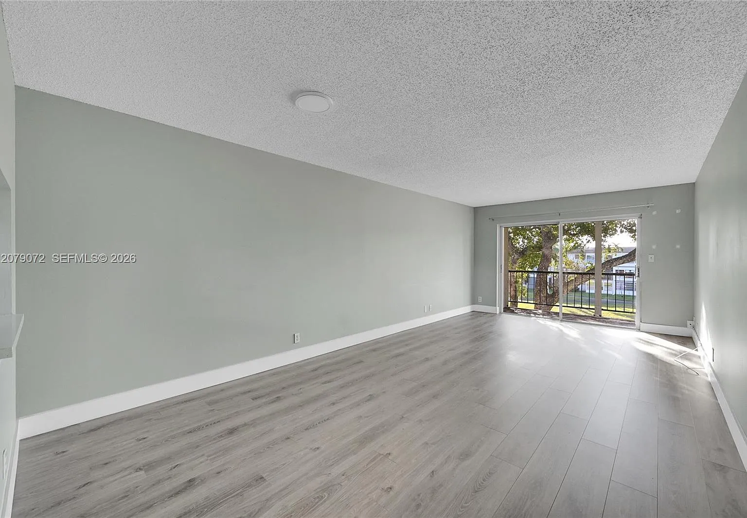 Omega Condo No 11 — Photo 4