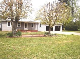 318 Lincoln Rd, Fayetteville, TN 37334