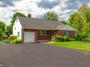 209 Fairview Ave, Langhorne, PA 19047