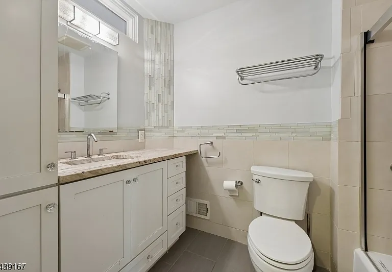 30 Yale Ter — Photo 18
