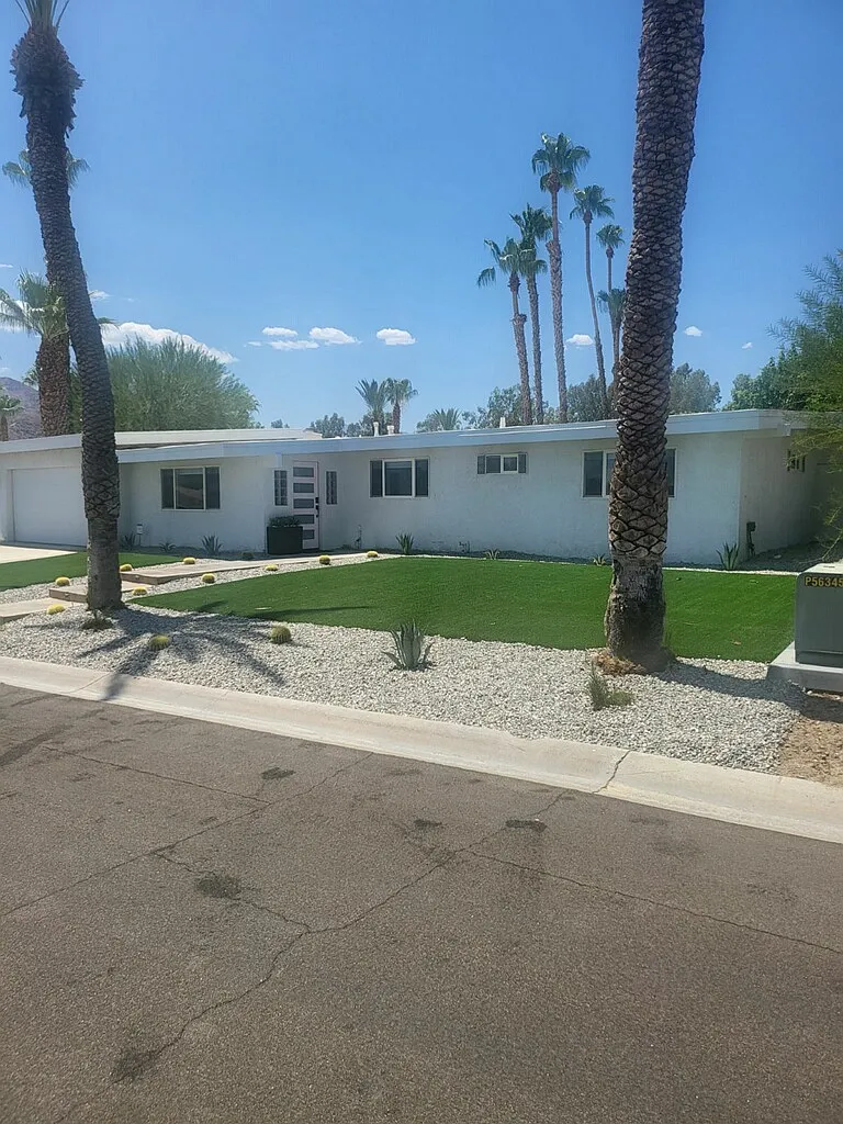 3 bed, 1728 sqft, $3,775 — Photo 1