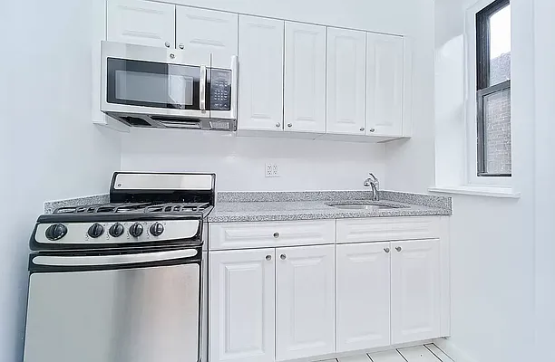 Rented by Living New York | media 11