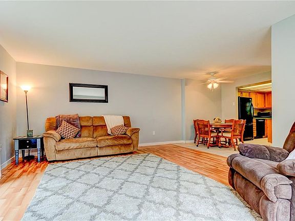 3rd image of 3142 Kerry Dr