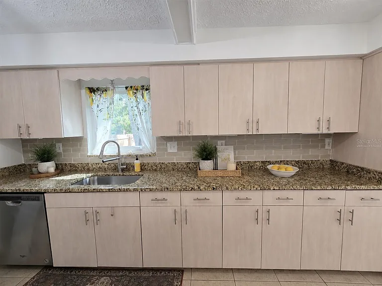6001 Cedar St NE — Photo 14